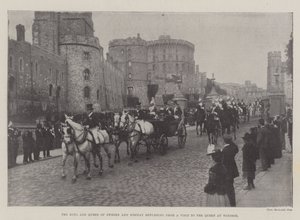 O rei e a rainha da Suécia e da Noruega voltam de uma visita à rainha em Windsor de English Photographer