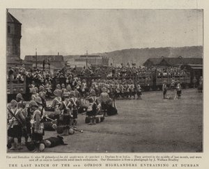 O último lote do 2º Gordon Highlanders que entra em Durban de English Photographer