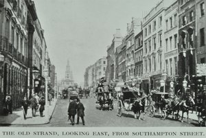 The Old Strand, olhando para o leste, da rua Southampton, c.1890 de English Photographer