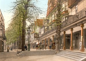 Os Pantiles em Tunbridge Wells, 1890-1900 de English Photographer