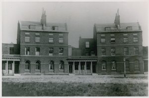 O Paragon, New Kent Road de English Photographer