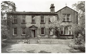 The Parsonage, Haworth (foto a p/b) de English Photographer