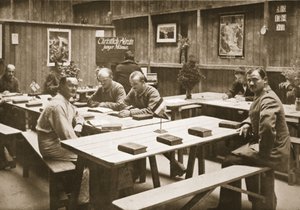 A sala de leitura, Handforth, ilustração de prisioneiros alemães na Grã-Bretanha (fotogravura) de English Photographer