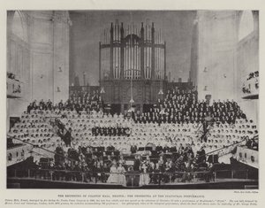 A reabertura de Colston Hall, Bristol, a Orquestra no Inaugural Performance de English Photographer