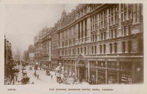 The Strand, Hotel Cecil, Londres (foto a p/b) de English Photographer