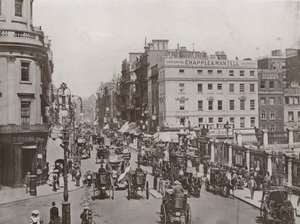The Strand, perto de Charing Cross, olhando para o leste de English Photographer