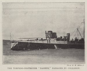 O Torpedo-Destroyer Dasher, danificado em colisão de English Photographer