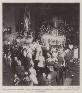 O casamento da princesa Victoria de Mecklenburg-Strelitz, a cerimônia católica romana em Richmond de English Photographer