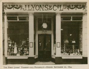 O primeiro Lyons Teashop de English Photographer