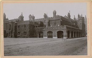 O lado sudeste do St Jamess Palace de English Photographer