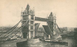 Tower Bridge, em Londres de English Photographer