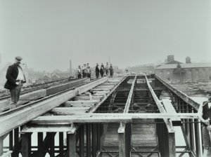 Ponte Vauxhall: demolição, 1898 de English Photographer