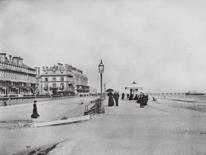 Worthing: Heene Terrace (foto a p/b) de English Photographer