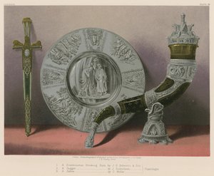 Um chifre bebendo escandinavo por JG Schwartz e filho, um punhal por J Didrichsen, um Salver por C Moller, Copenhaga de English School