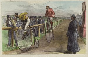 Jogo de bicicleta na ponte de Lillie de English School