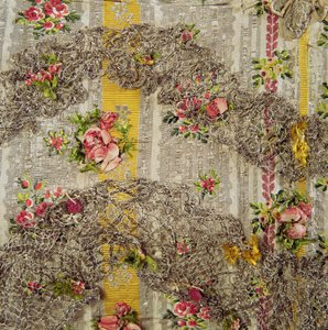 Detalhe de um vestido de boneca da moda de English School