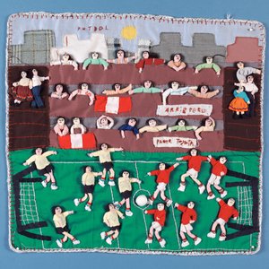 Colagem de tecido de um jogo de futebol no Peru (têxtil) de English School