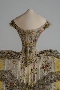 Boneca da moda de Mântua (corpete) de English School