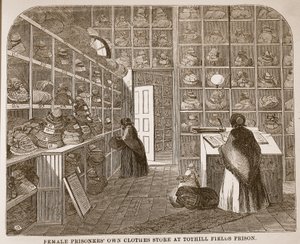 Os prisioneiros fêmeas possuem a loja da roupa na prisão dos campos de Tothill, ilustração das prisões criminosas de Londres e cenas da vida da prisão por Henry Mayhew e por John Binny, bar. 1862 de English School
