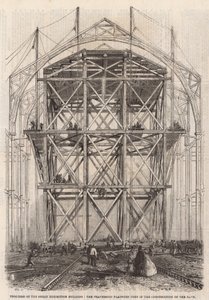 Progresso no Edifício da Exposição Internacional; A plataforma de travessia usada na construção da nave de English School