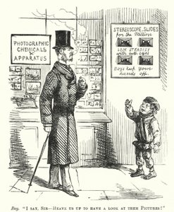 Punch cartoon: rapaz à porta de uma loja de fotografia a pedir para ser levantado para poder olhar para slides estereoscópicos (gravação) de English School