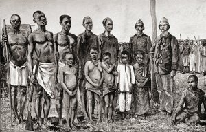 Nativos pigmeus comparados com oficiais ingleses, sudaneses e zanzibaris, 1890 (gravura em madeira) de English School