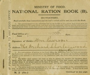 Livro de racionamento para William Pearson, Chorleywood, Hertfordshire, 1919 (impressão) de English School