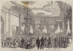 Recepção da Embaixada do Japão pelo Presidente Buchanan na Sala Leste da Casa Branca, Washington (gravura) de English School