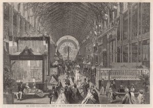 A exposição internacional; Vista da Nave olhando para o leste de English School