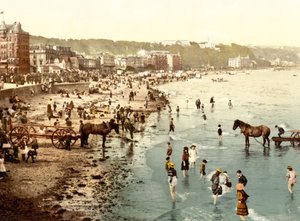 A praia, Douglas (foto colorida à mão) de English School