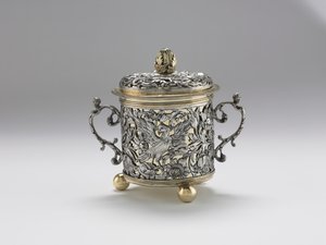 Taça de duas alças, 1677 de English School