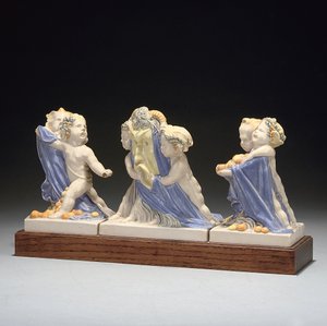 Grupo figurativo de três peças sobre plinto de Eric Bradbury