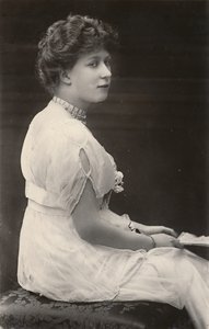 HRH Princesa Maria, c1915.