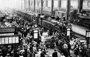 Chegada do trem na estação norte, Paris, 1931. de Ernest Flammarion