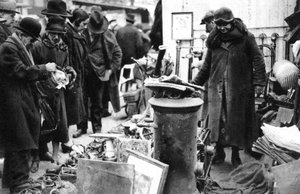Feira de Ferro Velho no Boulevard Richard Lenoir, Paris, 1931. de Ernest Flammarion