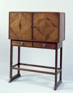 Gabinete, c.1902 (pau-rosa com ébano de macassar e lâminas de madeira de cetim) (ver também 283.797)