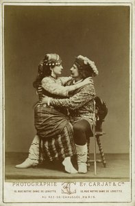 René Didier e Alice Lody nos papéis de Febo e Esmeralda de Etienne Carjat