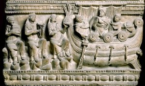 Arte etrusca: "Ulisses, preso ao tapete da sua nave, resiste ao canto das sirenes" Baixo relevo de um sarcófago de Volterra. Século IV-3º a.C. Florença, museu arqueológico - Civilização etrusca, século IV a.C.: baixo-relevo de um sarcófago de Etruscan