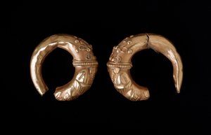 Brincos dourados, 450-400 a.C. de Etruscan