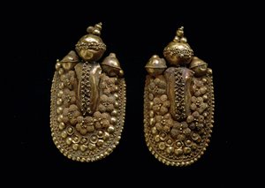 Arte etrusca: brincos de ouro Dim 6 cm Florence Museo Archeologico de Etruscan Etruscan