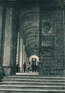 Entrada do Vaticano da Praça de São Pedro, Roma, Itália, 1927 de Eugen Poppel