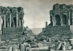 Palco do Teatro Grego, Taormina, Sicília, Itália, 1927 de Eugen Poppel