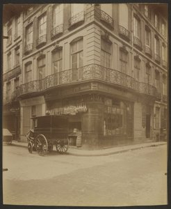 54 Rue Saint-Honoré e 1 Rue des Prouvaires, (1° Arr.) de Eugène Atget
