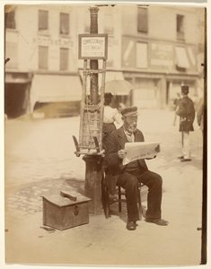 Comissionista (carregador) de Eugène Atget