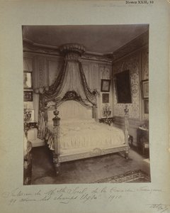Quarto de Cecile Sorel em 99 Avenue des Champs Elysees, 1910 de Eugène Atget