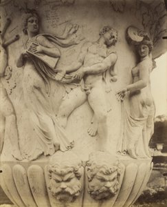 Detalhe de um vaso em Versalhes, 1906 de Eugène Atget