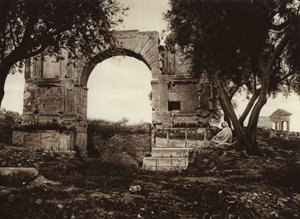 Dougga, arco triunfal de Alexander Severus (foto a p/b) de European Photographer