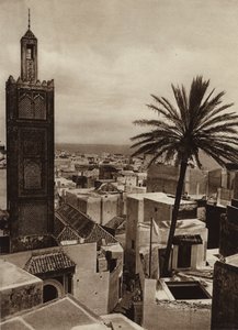 Tânger, Vista da cidade com a Mesquita de Aissaula (foto a p/b) de European Photographer