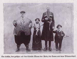 Os homens mais gordos, mais altos e mais baixos do mundo, e uma senhora barbuda (foto a p/b)