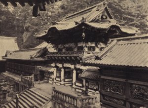 Toshogu, Nikko, Yomei-mon (foto a p/b) de European Photographer